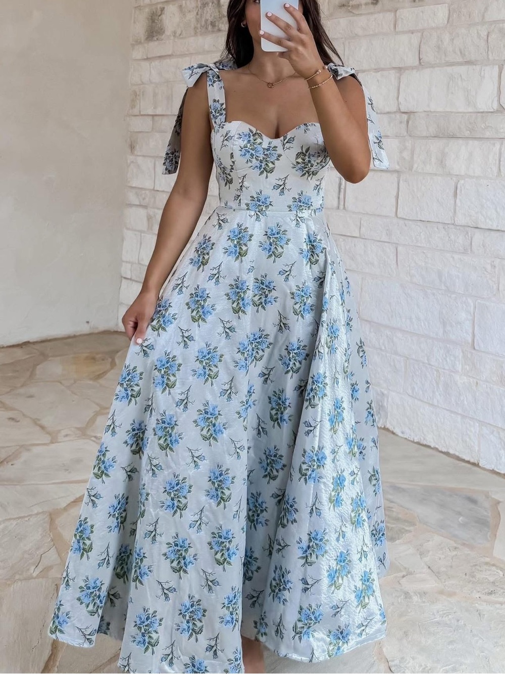 Jackie Jacquard Floral Sweetheart Midi Dress